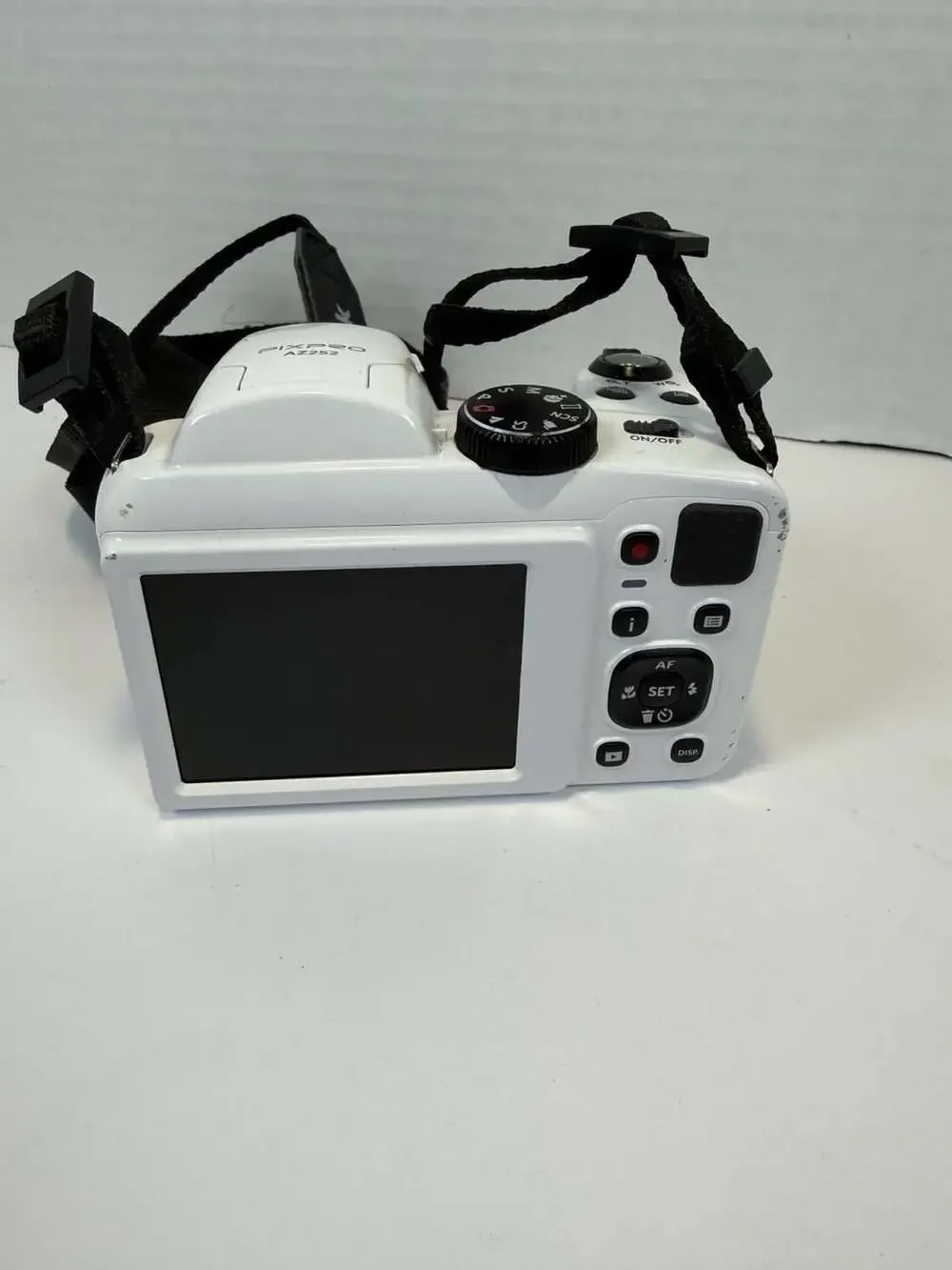 Kodak PIXPRO AZ252 Astro Zoom Digital Camera - White